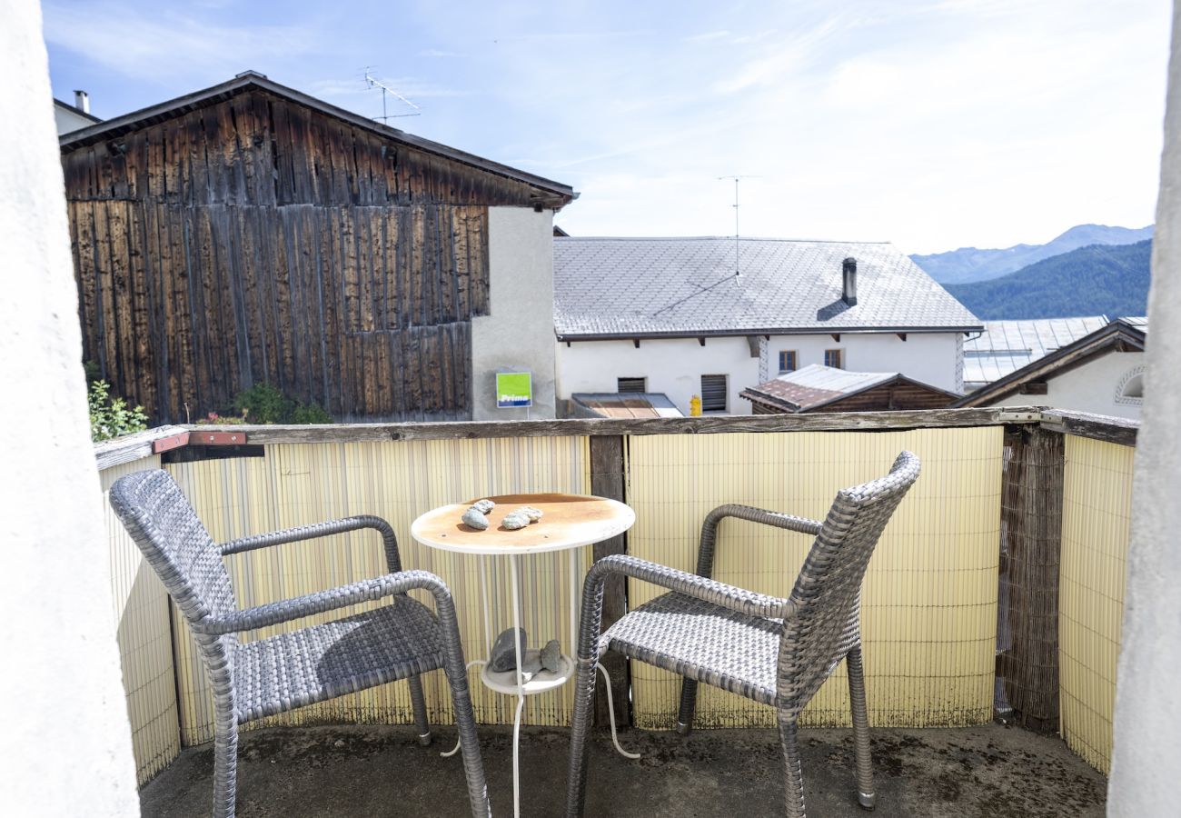 Ferienhaus in Tschlin - Chasa Macun – Grosszügiges Ferienhaus mit professioneller Küche im Bergdorf Tschlin
