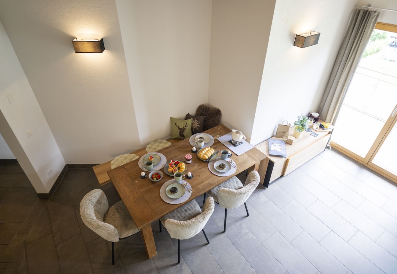 Ferienwohnung in Scuol - Stilvolle Ferienwohnung mit Bergblick im Herzen von Scuol