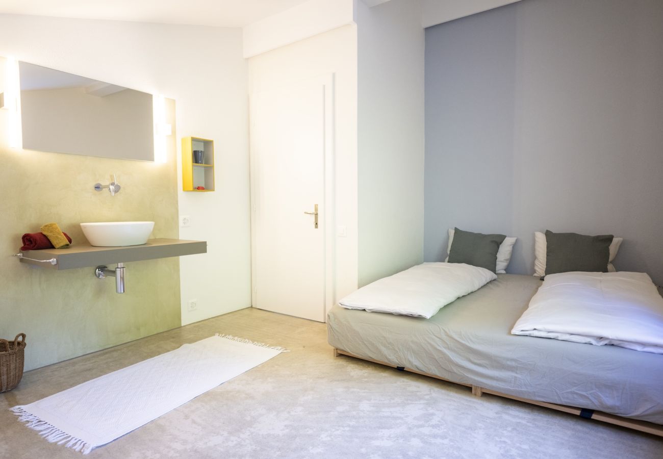 Ferienwohnung in Scuol - Chasa Val 739 - Grosszügiges Ferienhaus mit Gartensauna und Hot Tub in Scuol