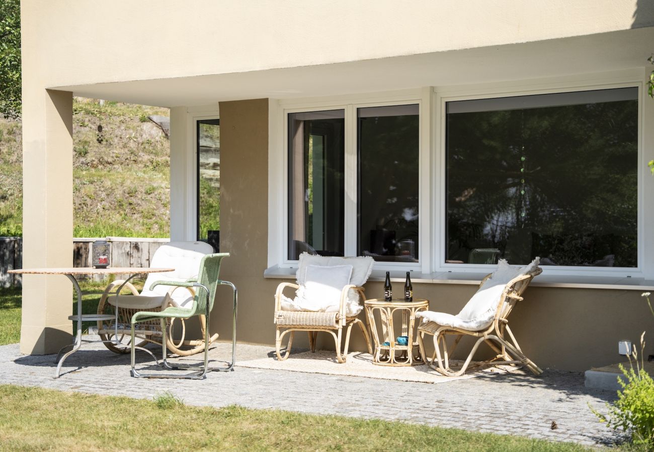 Ferienwohnung in Scuol - Chasa Val 739 - Grosszügiges Ferienhaus mit Gartensauna und Hot Tub in Scuol