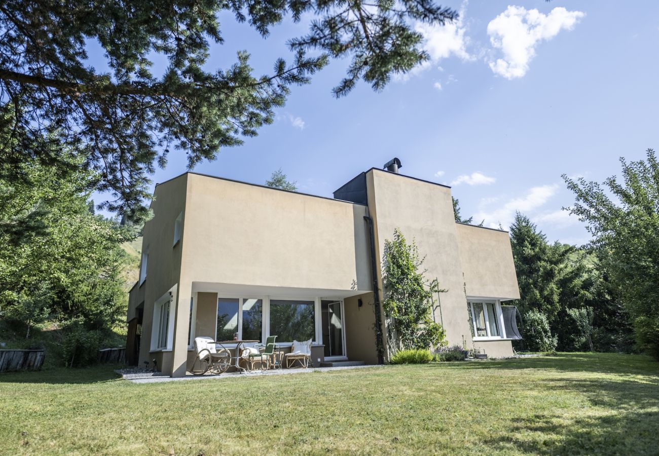 Ferienwohnung in Scuol - Chasa Val 739 - Grosszügiges Ferienhaus mit Gartensauna und Hot Tub in Scuol